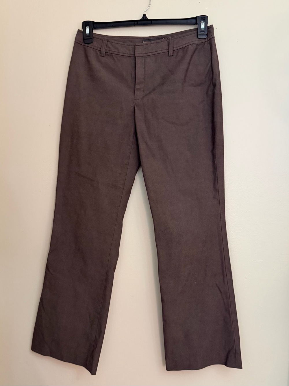 Woman’s Straight Leg Pants